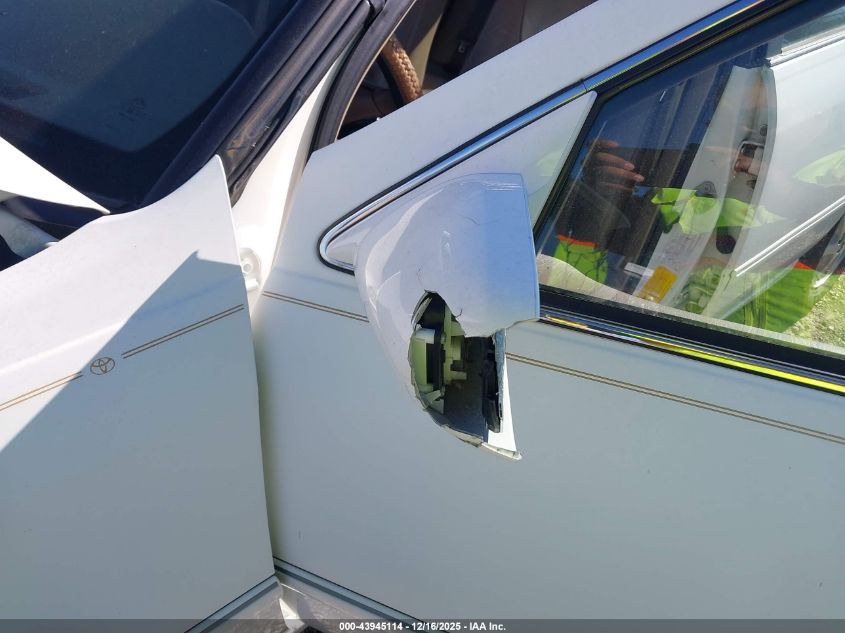 2000 Toyota Camry Xle VIN: JT2BG28KXY0472989 Lot: 43945114