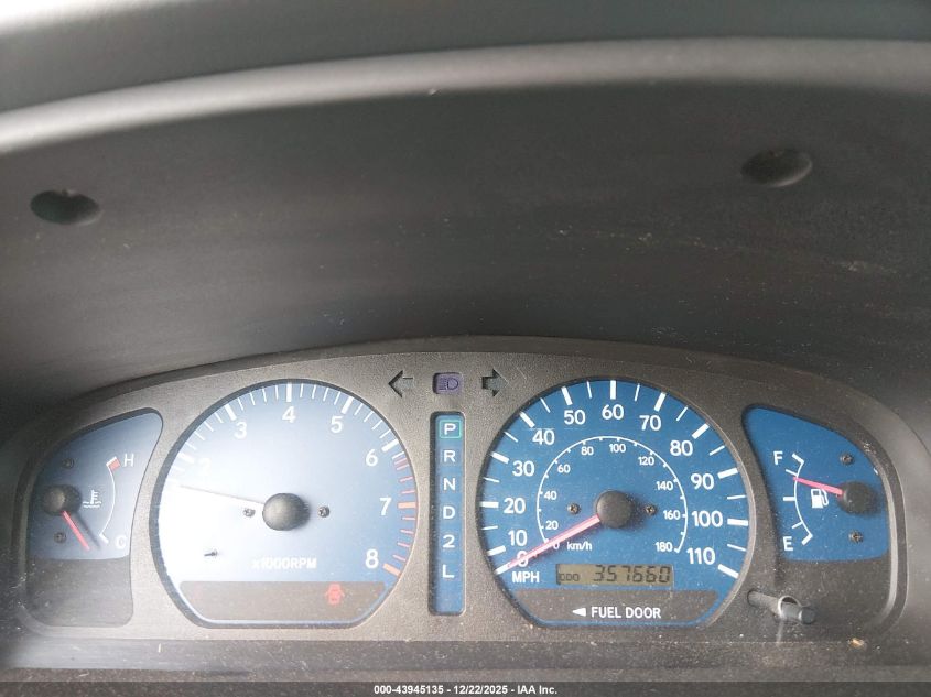 2002 Toyota Sienna VIN: 4TZ3F13C52U457631 Lot: 43945135