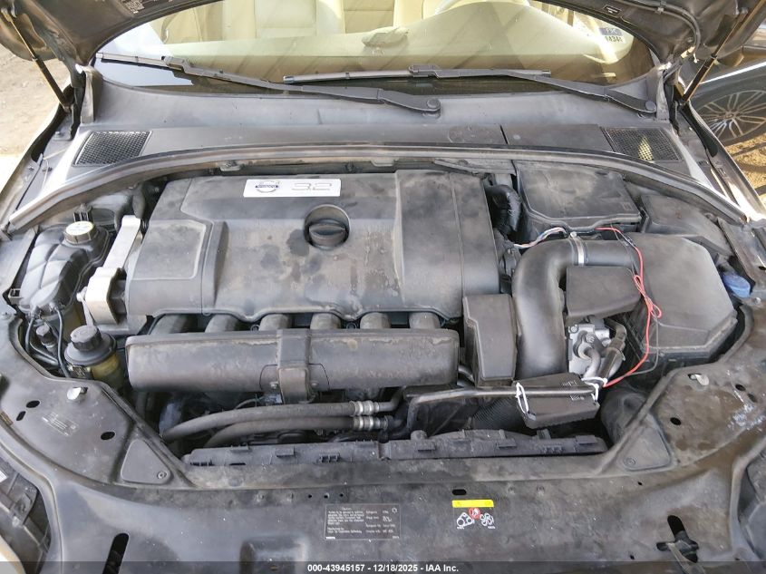 2010 Volvo V70 3.2/3.2 R-Design VIN: YV1982BW6A1153582 Lot: 43945157