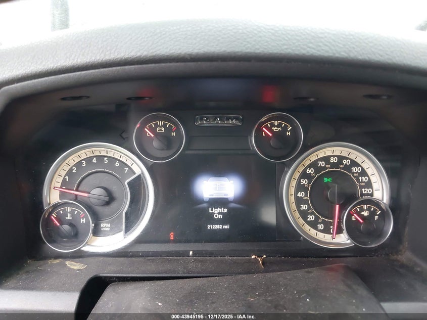 2013 RAM 1500 auction photo 7