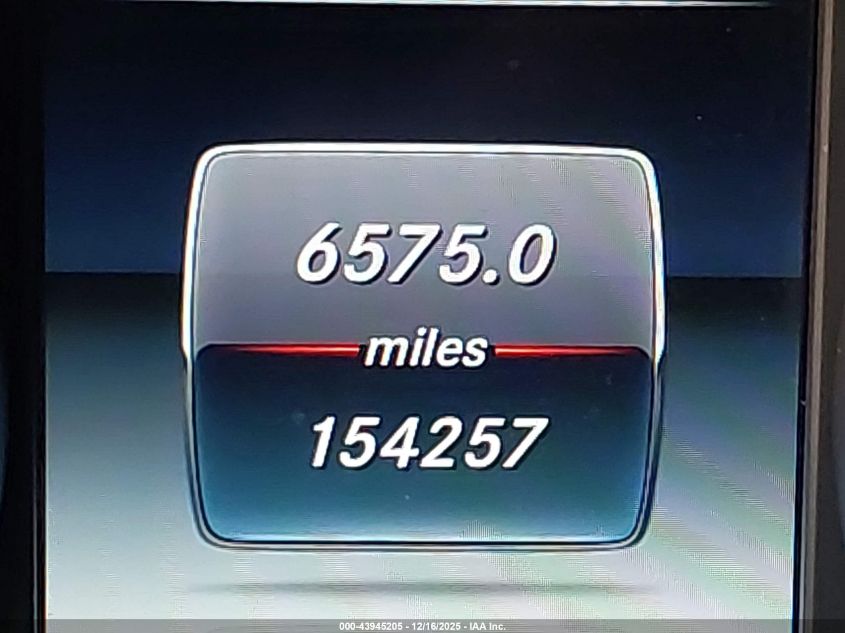 2017 Mercedes-Benz C 300 VIN: 55SWF4JB6HU200327 Lot: 43945205