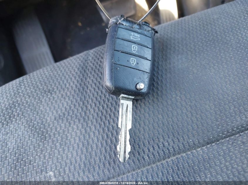 2017 Kia Forte Lx VIN: 3KPFK4A72HE143476 Lot: 43945318