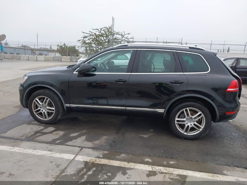 2014 Volkswagen Touareg Tdi Sport VIN: WVGEP9BP1ED000858 Lot: 43945385