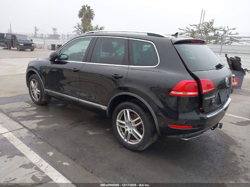 2014 Volkswagen Touareg Tdi Sport VIN: WVGEP9BP1ED000858 Lot: 43945385