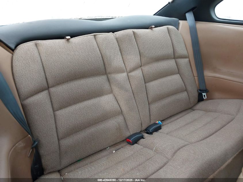 1998 Ford Mustang VIN: 1FAFP404XWF182902 Lot: 43945390