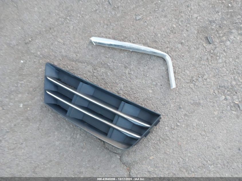 2017 Audi A4 2.0T Ultra Premium VIN: WAUGMAF40HN069155 Lot: 43945396