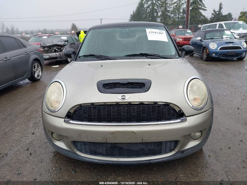 2009 Mini Cooper S VIN: WMWMF73519TW83805 Lot: 43945405