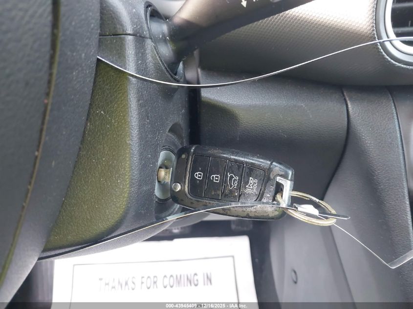 2019 Hyundai Kona Se VIN: KM8K12AA3KU220815 Lot: 43945409