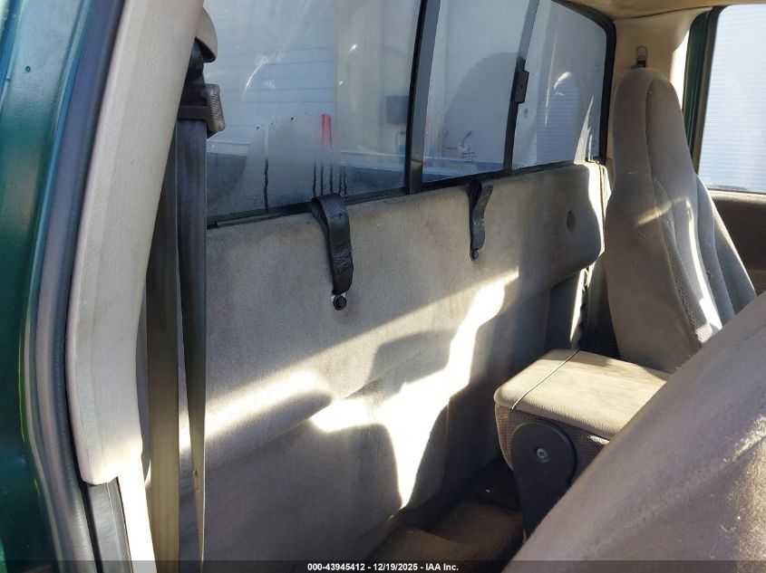 2001 Dodge Dakota Slt/Sport VIN: 1B7FL26X51S335388 Lot: 43945412