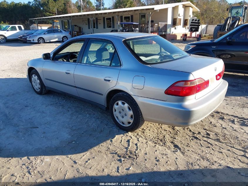 2000 Honda Accord 2.3 Lx VIN: 1HGCG5643YA136680 Lot: 43945417