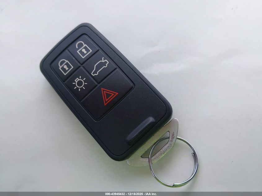 2017 Volvo S60 Inscription T5 Platinum VIN: LYV402HMXHB127115 Lot: 43945432