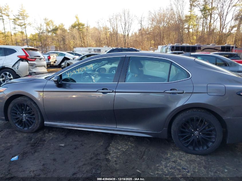 2020 Toyota Camry Se/Se Night Shade VIN: 4T1G11AKXLU940462 Lot: 43945439