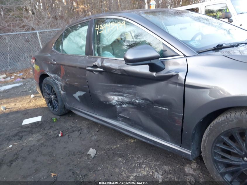 2020 Toyota Camry Se/Se Night Shade VIN: 4T1G11AKXLU940462 Lot: 43945439
