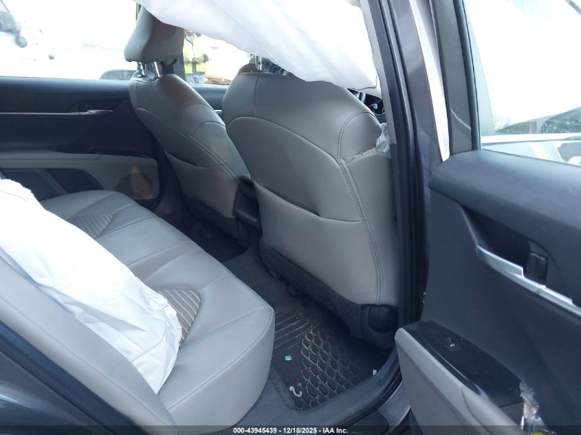 2020 Toyota Camry Se/Se Night Shade VIN: 4T1G11AKXLU940462 Lot: 43945439