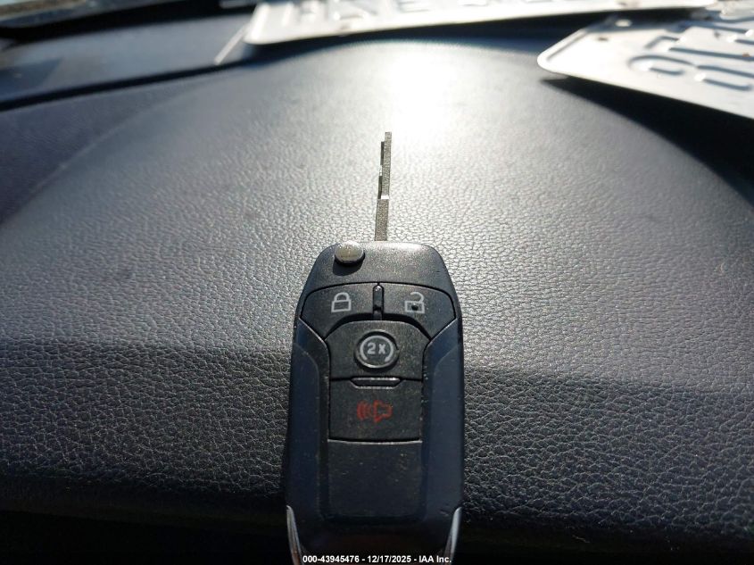 2019 Ford F-150 Xlt VIN: 1FTEW1E57KFB84304 Lot: 43945476