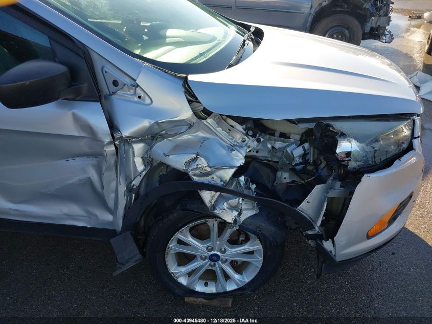 2019 Ford Escape S VIN: 1FMCU0F77KUB00965 Lot: 43945480