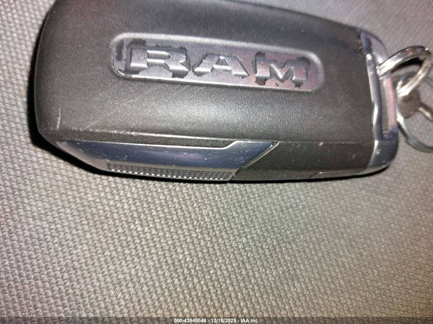 2021 Ram 1500 Big Horn 4X4 6'4 Box VIN: 1C6SRFBT8MN618689 Lot: 43945546