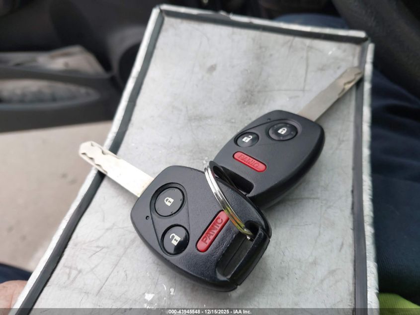 2013 Honda Fit VIN: JHMGE8H31DC048526 Lot: 43945548