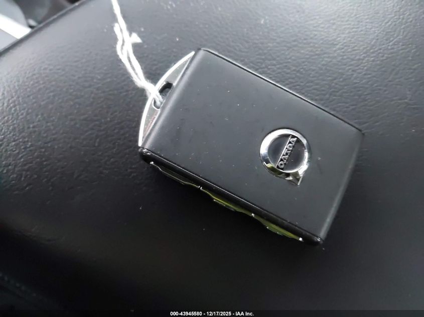 2020 Volvo S60 T6 Momentum VIN: 7JRA22TK4LG041526 Lot: 43945580