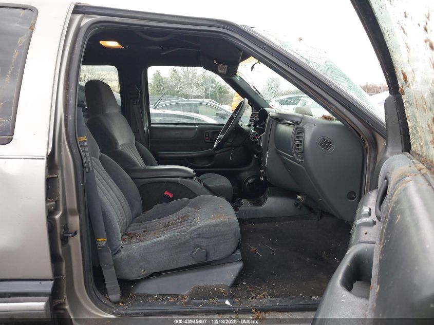 1999 Chevrolet Blazer Ls VIN: 1GNDT13W4X2196996 Lot: 43945607