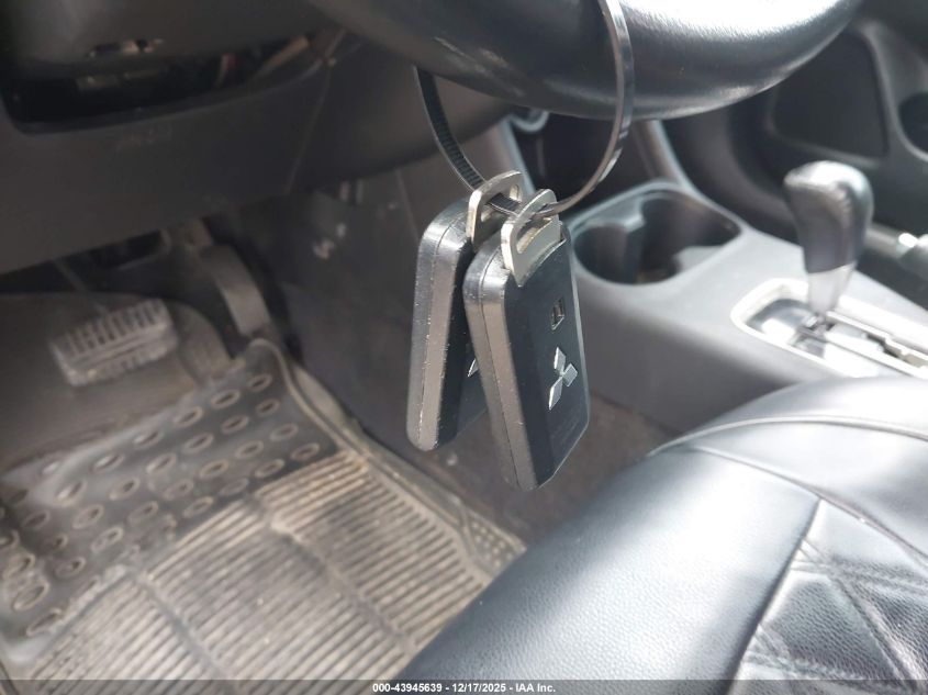 2015 Mitsubishi Outlander Se VIN: JA4AD3A31FZ011381 Lot: 43945639