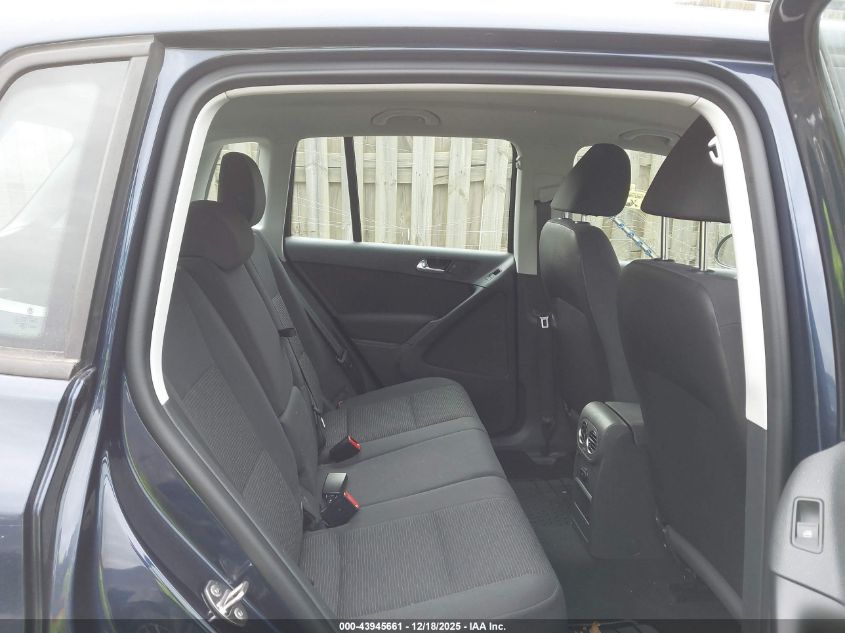 2015 Volkswagen Tiguan S VIN: WVGAV7AX0FW592284 Lot: 43945661
