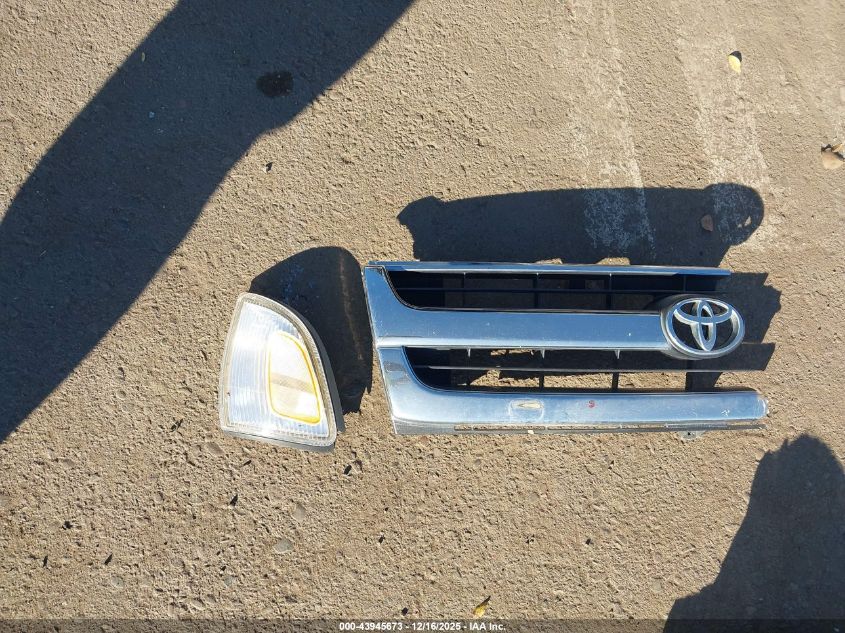 1998 Toyota Tacoma VIN: 4TANL42N1WZ051987 Lot: 43945673