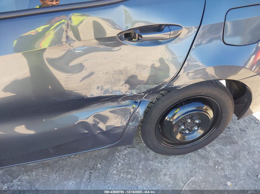 2019 Toyota Corolla Le VIN: 5YFBURHE0KP867795 Lot: 43945700