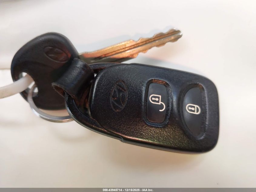 2012 Hyundai Santa Fe Gls VIN: 5XYZG3AB0CG152458 Lot: 43945714