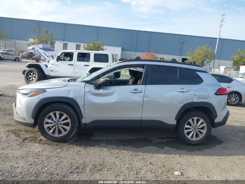 2022 Toyota Corolla Cross Le VIN: 7MUCAABG8NV020307 Lot: 43945735