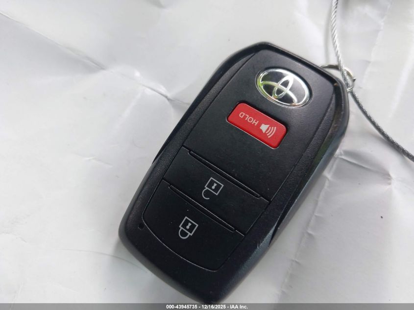 2022 Toyota Corolla Cross Le VIN: 7MUCAABG8NV020307 Lot: 43945735