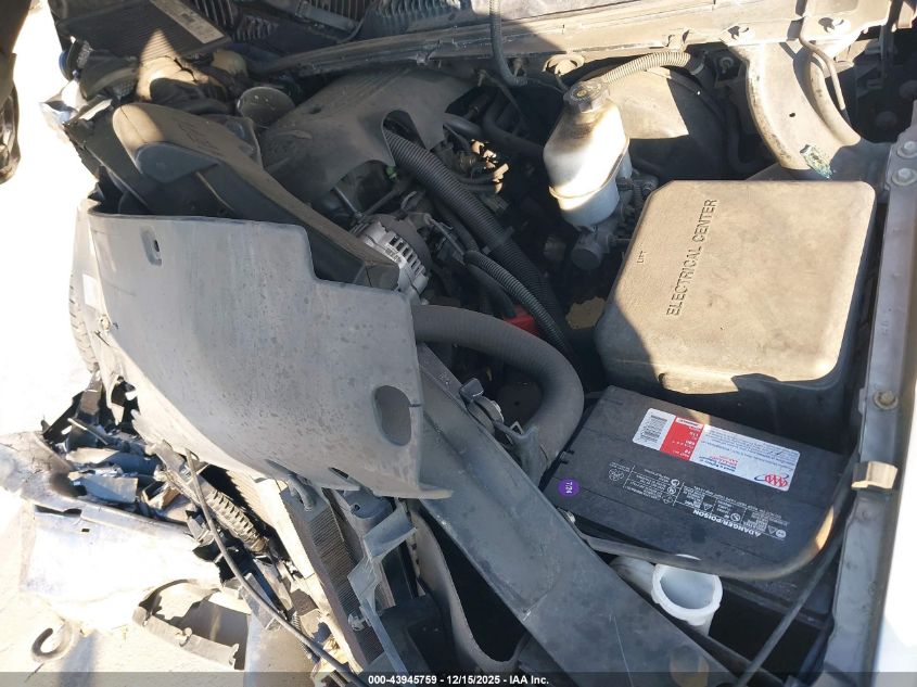 2002 GMC Yukon Slt VIN: 1GKEC13T92R267701 Lot: 43945759