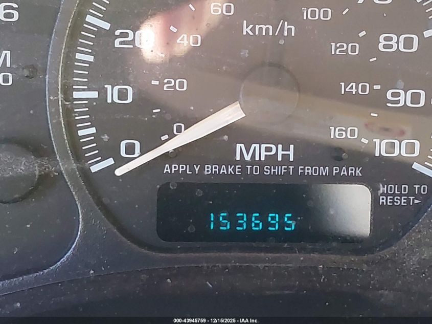 2002 GMC Yukon Slt VIN: 1GKEC13T92R267701 Lot: 43945759