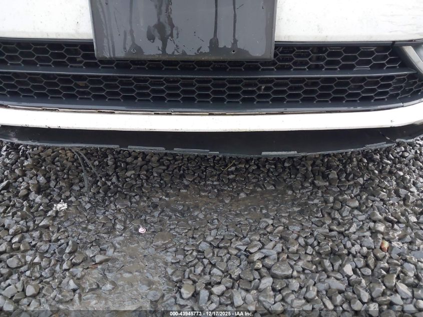 2013 Volkswagen Passat 2.0L Tdi Sel Premium VIN: 1VWCN7A33DC102443 Lot: 43945773