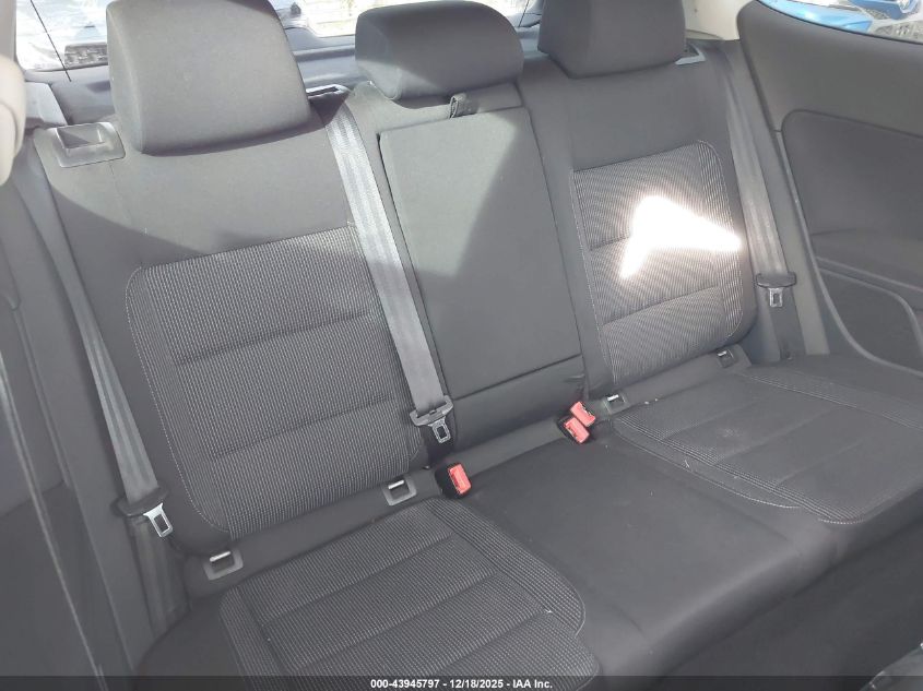 2011 Volkswagen Golf Tdi 2-Door VIN: WVWMM7AJ5BW015633 Lot: 43945797