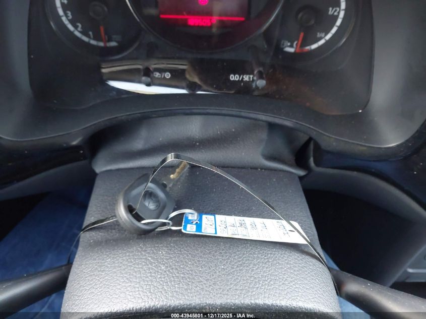 2015 Volkswagen Beetle 1.8T Fleet Edition VIN: 3VWF17AT2FM642196 Lot: 43945801