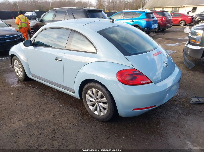 2015 Volkswagen Beetle 1.8T Fleet Edition VIN: 3VWF17AT2FM642196 Lot: 43945801