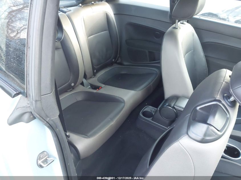 2015 Volkswagen Beetle 1.8T Fleet Edition VIN: 3VWF17AT2FM642196 Lot: 43945801