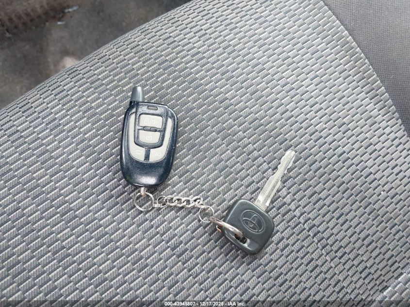 2004 Toyota Rav4 VIN: JTEHD20V246019775 Lot: 43945807