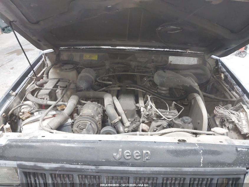 1992 Jeep Cherokee Sport VIN: 1J4FJ88S7NL174580 Lot: 43945825