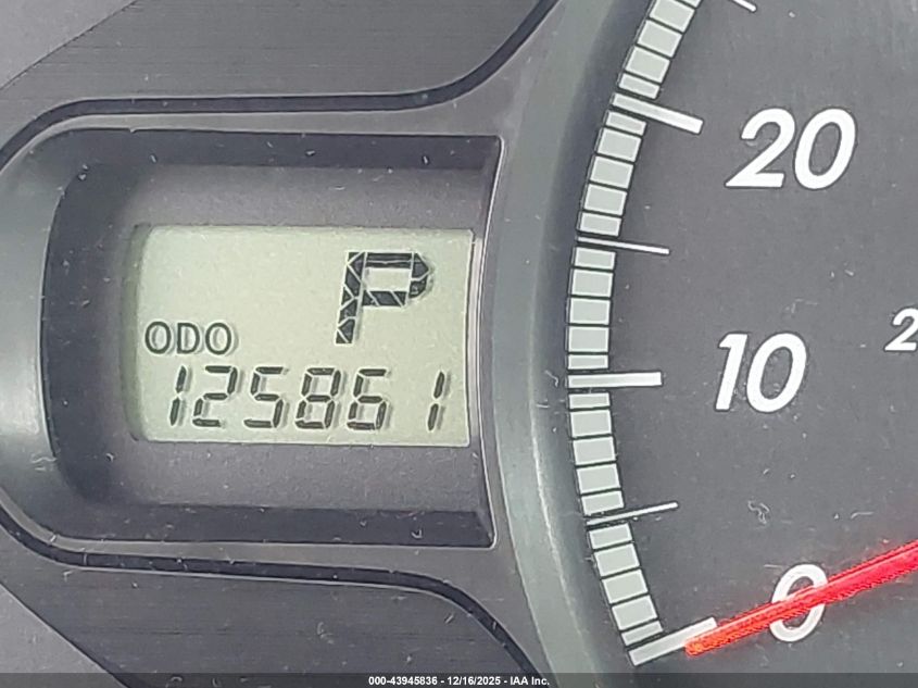 2011 Toyota Sienna Le V6/Le V6 Auto Access Seat VIN: 5TDKK3DC4BS057634 Lot: 43945836