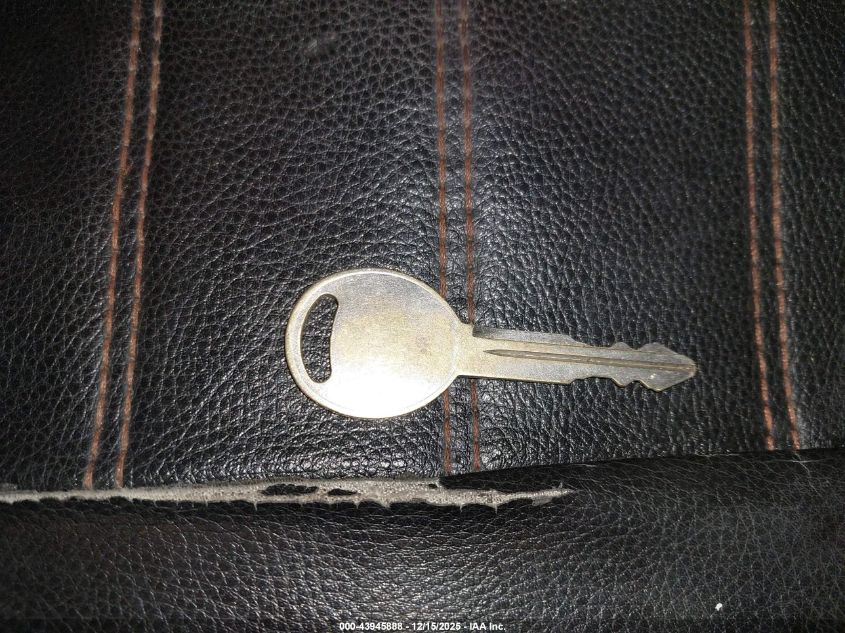 2010 Dodge Ram 1500 Slt/Sport/Trx VIN: 1D7RV1GT8AS189037 Lot: 43945888