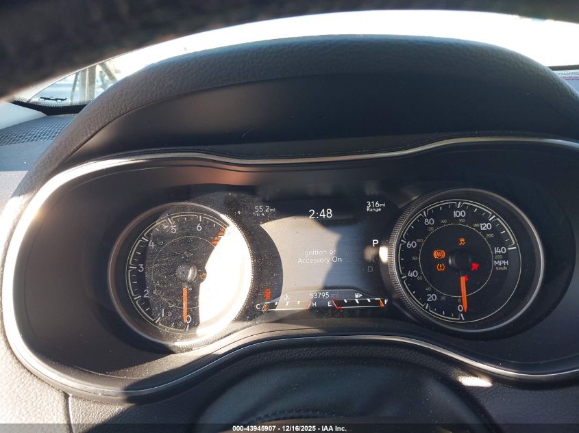 2019 Jeep Cherokee Trailhawk 4X4 VIN: 1C4PJMBX1KD137229 Lot: 43945907