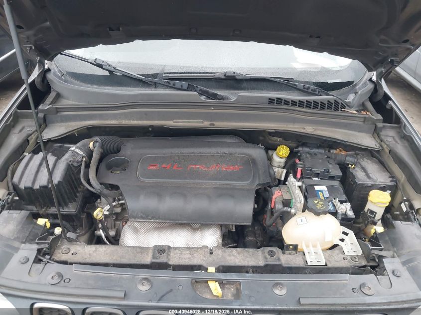 2016 Jeep Renegade Latitude VIN: ZACCJABT0GPC51838 Lot: 43946028