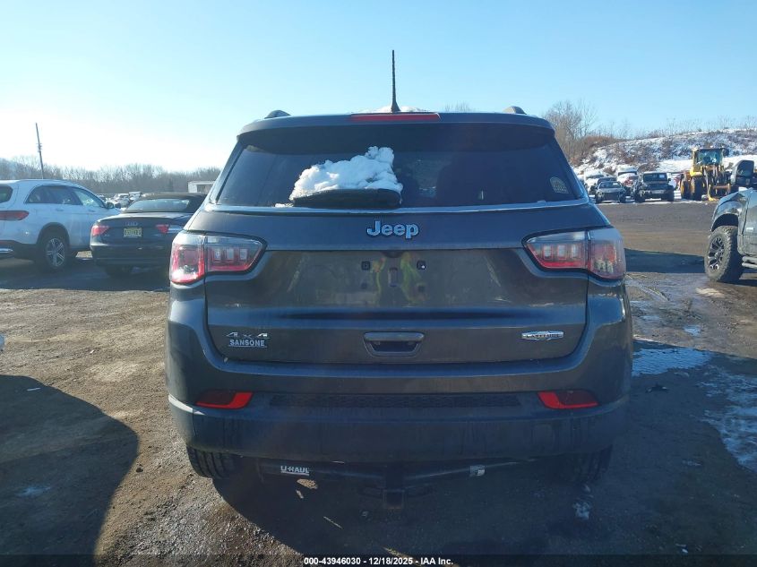 2019 Jeep Compass Latitude 4X4 VIN: 3C4NJDBB8KT627995 Lot: 43946030
