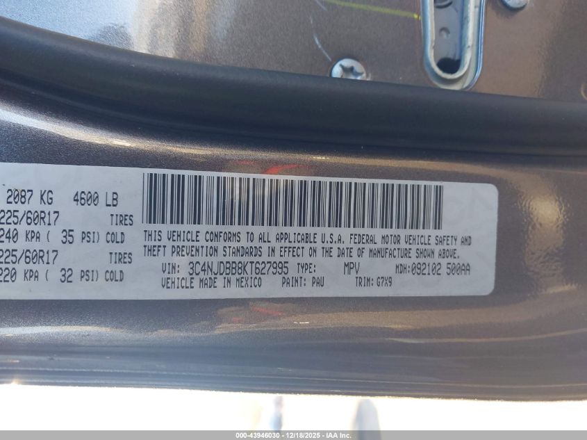 2019 Jeep Compass Latitude 4X4 VIN: 3C4NJDBB8KT627995 Lot: 43946030