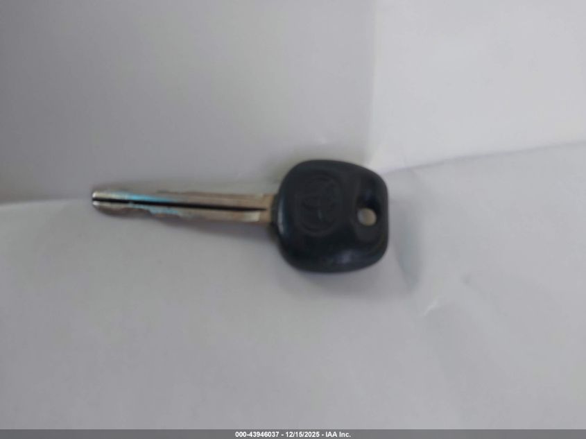 2004 Toyota Sequoia Sr5 V8 VIN: 5TDBT44A34S225526 Lot: 43946037