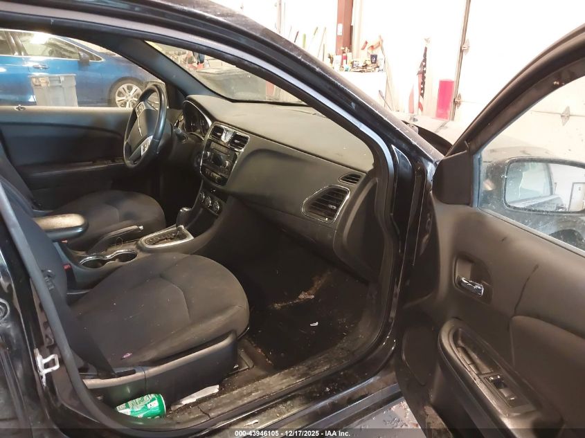 2014 Chrysler 200 Touring VIN: 1C3CCBBBXEN100586 Lot: 43946105