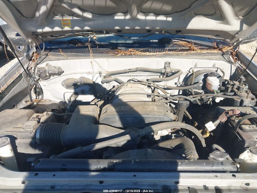 2001 Toyota Tundra Ltd V8 VIN: 5TBBT48101S190216 Lot: 43946117