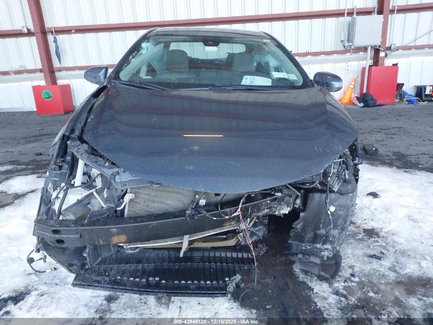 2018 Toyota Corolla Le VIN: 5YFBURHE5JP852899 Lot: 43946120